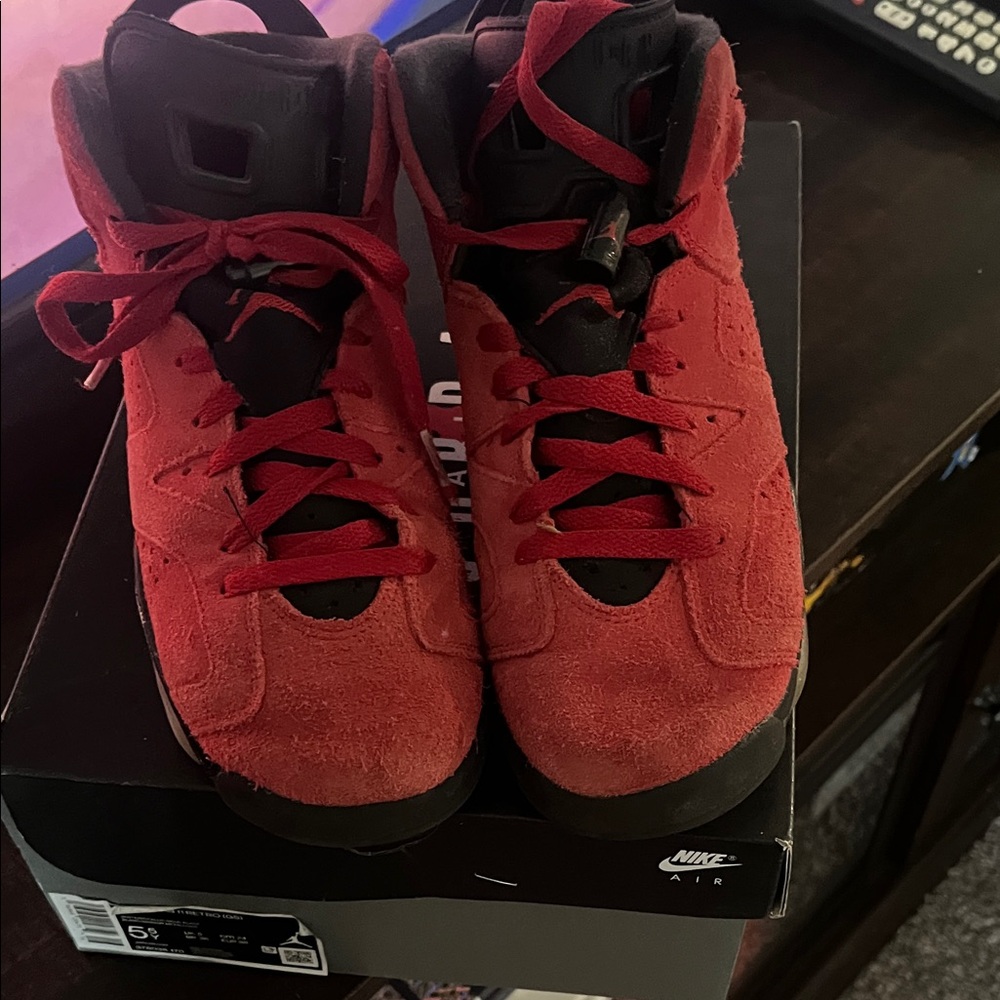 Jordan Kids Red and Black Sneakers